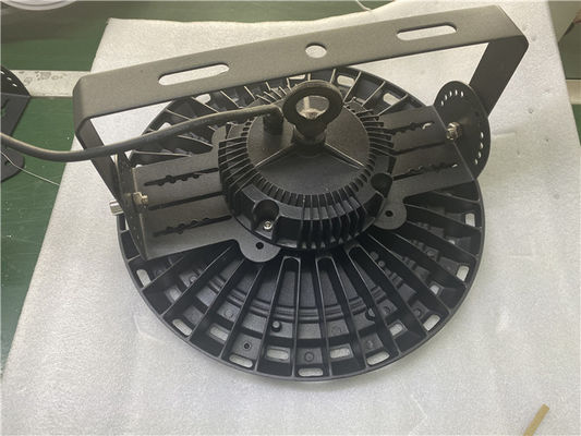 satın al Verimlilik 120 lumen/watt UFO High Bay Light 100W 150W 200W Led High Bay Fabrikada Kullanılır online manufacture